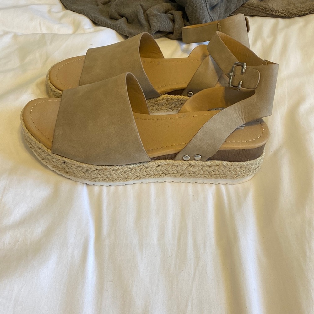 Brand New Soda Platform shoes